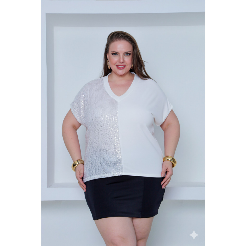 Camiseta Feminina Plus Size Curve em Paetê Brilho Festa Elegante Metade Paetê