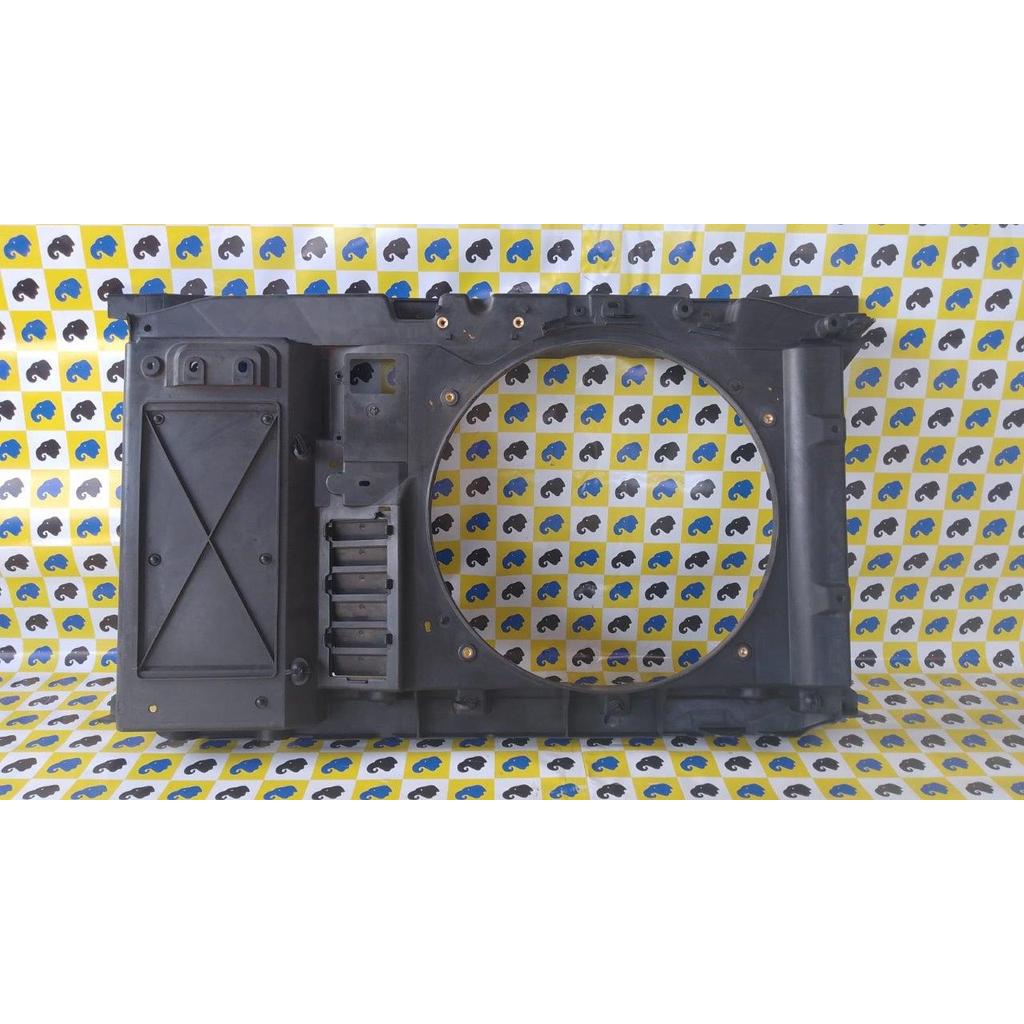Painel Suporte Radiador Ventoinha Peugeot 308 2012 C/ detalh
