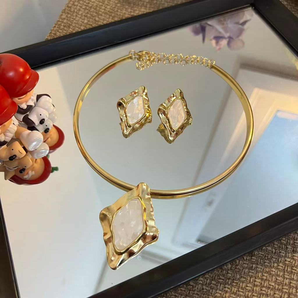 O que é Choker Aro com Pingente? Guia e Onde Comprar | BuscaProdutos