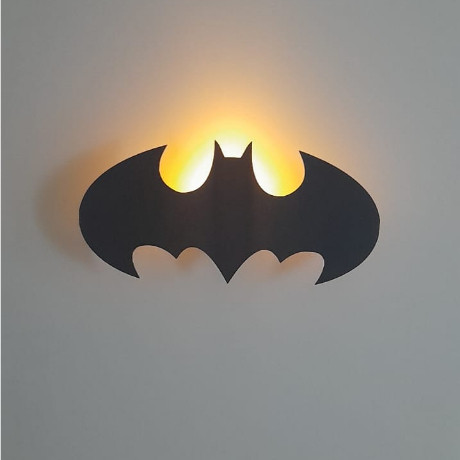 Luminária Batman Abajur Geek Decorativo com Iluminação do Morcego Quarto de Herói