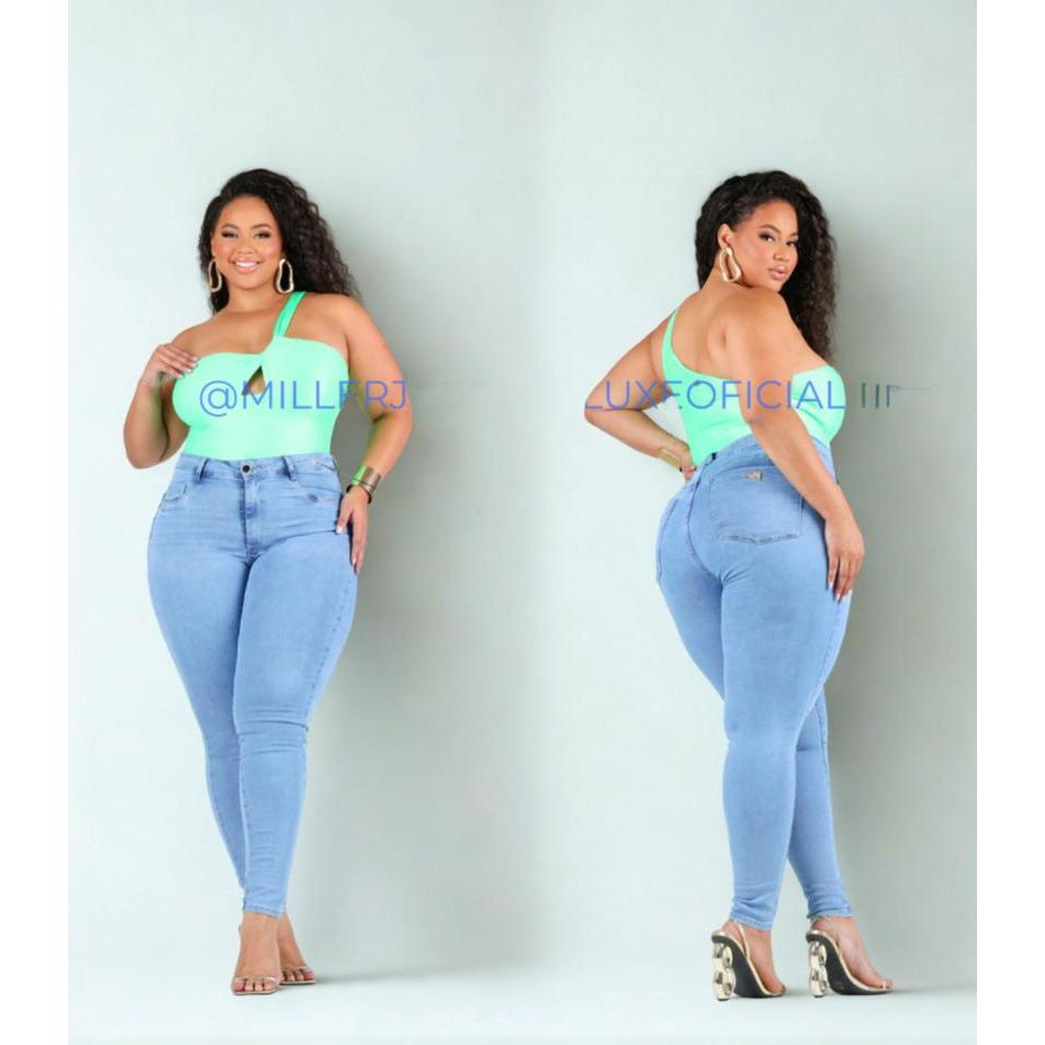 Calça Plus Size Jeans Claro