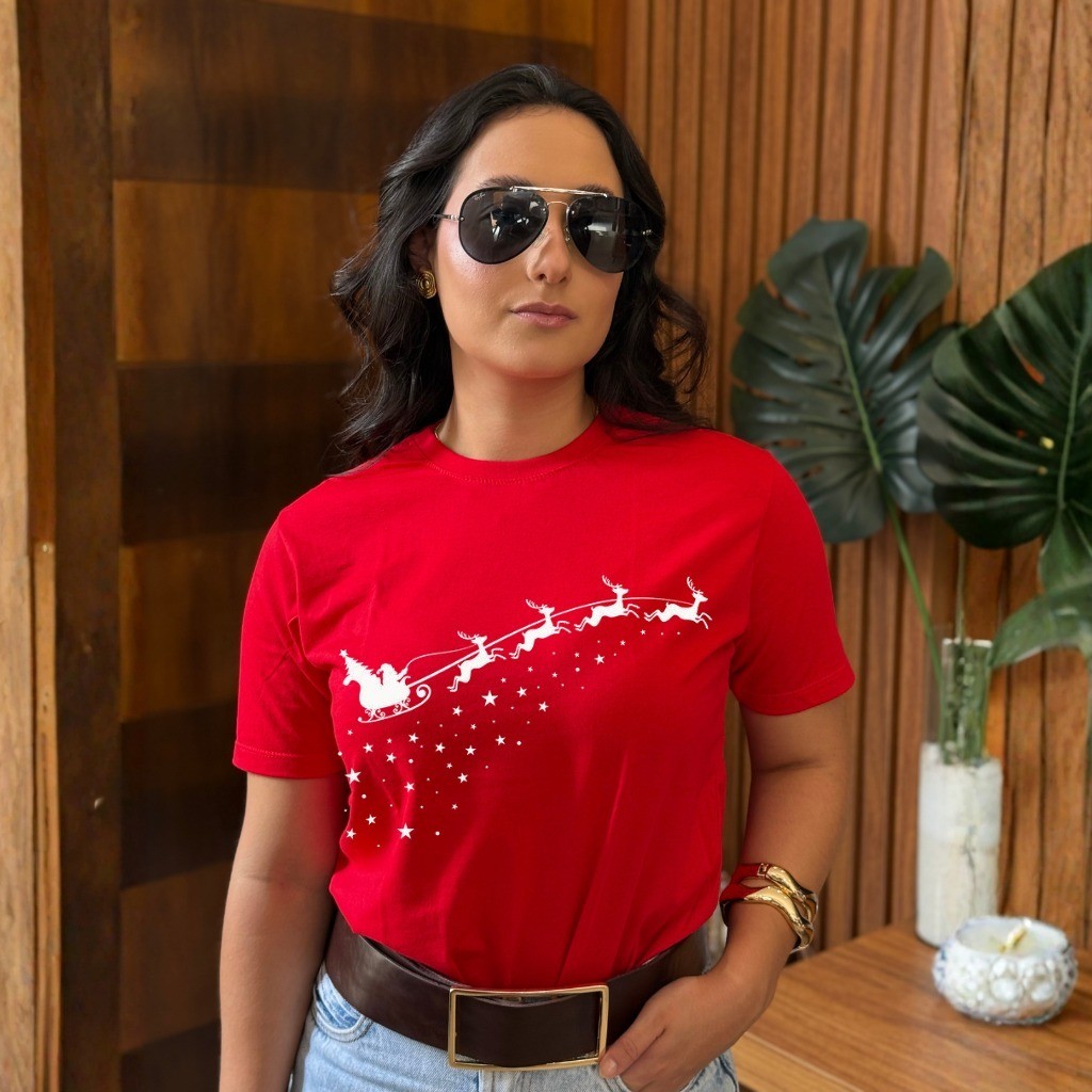 Camiseta Natal Feminina Natalina  Tumblr Streetwear  Estampada Casual Look Jovem Fim de Ano