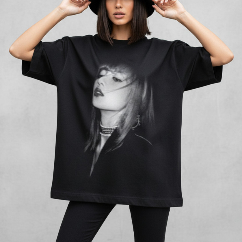 Camiseta Unissex Oversized Plus Size Feminina Masculina Blackpink Lisa Kpop Verão Conforto Única 100%