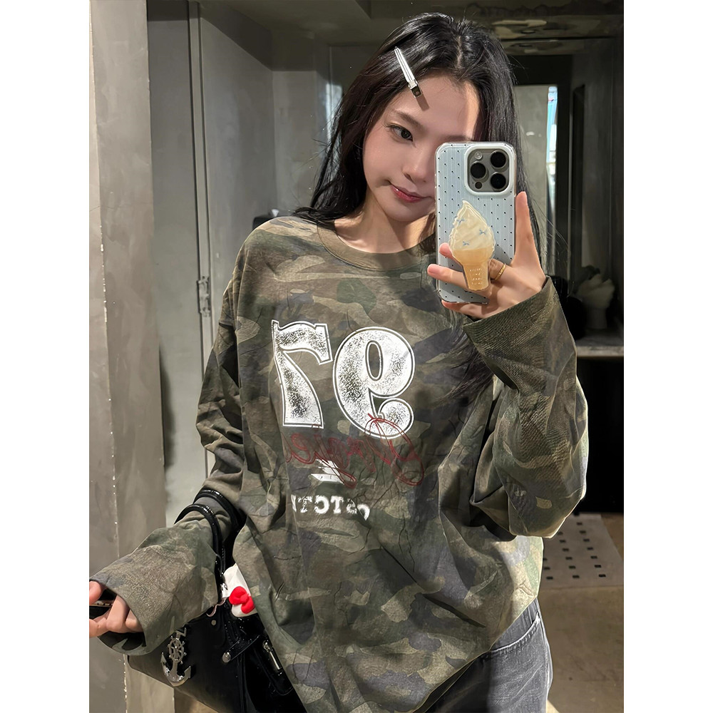 Americano Retro camuflagem impressão Digital em torno do pescoço de manga comprida camiseta feminina primavera outono pu