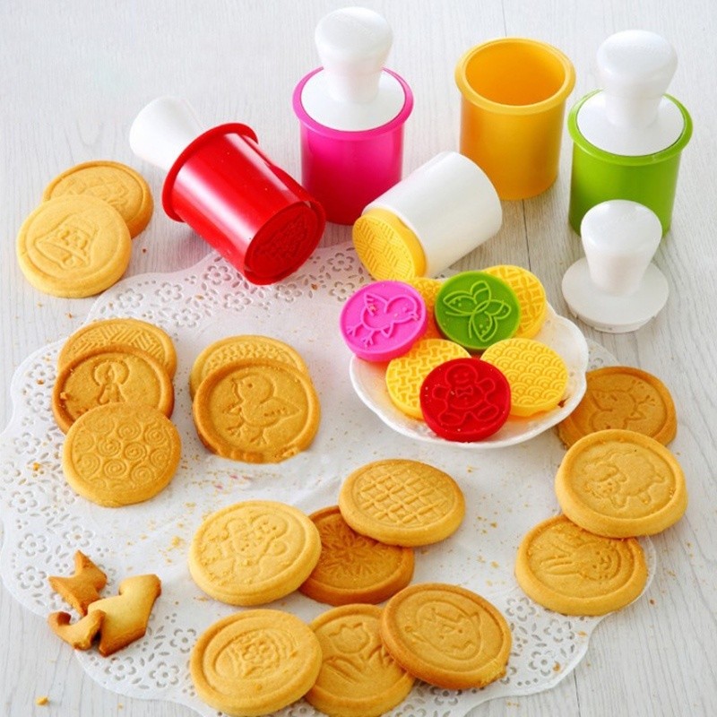 Kit Marcador Carimbo 6 desenhos Páscoa Natal Animais Biscoitos Confeitaria Artesanato Culinária em Oferta na Shopee