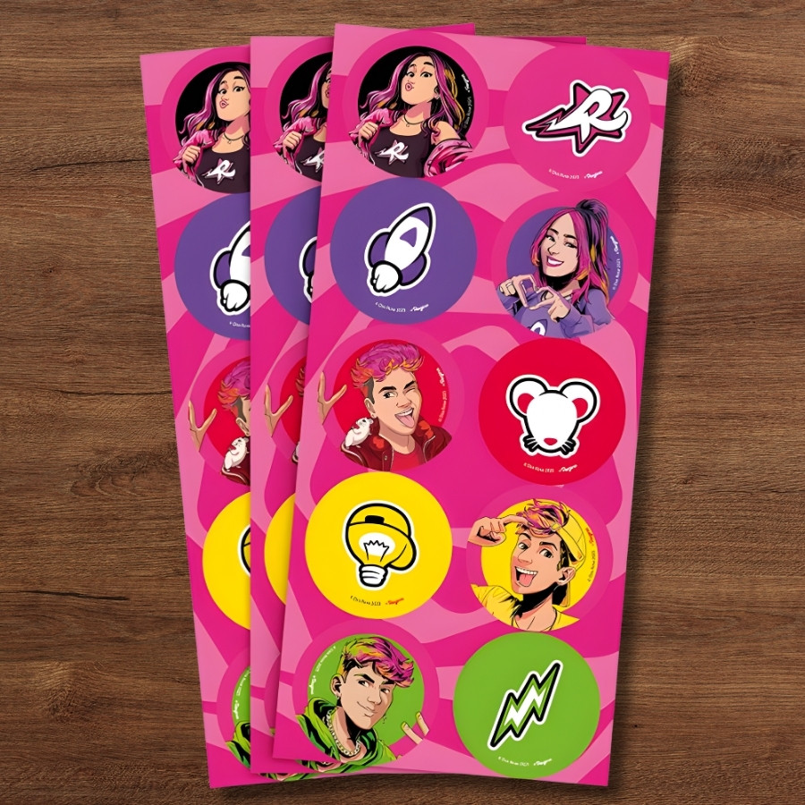 Adesivo Redondo - Emilly Vick e dos Rosa - 4x4cm - 30 unidades - Regina - Rizzo em Oferta na Shopee