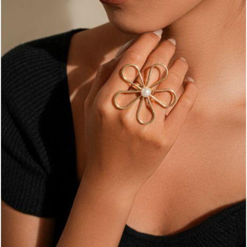 Novo conjunto de anéis vazados em formato de estrela-do-mar flor ou folha com pérola estilo resort (conjunto de 3 peças)