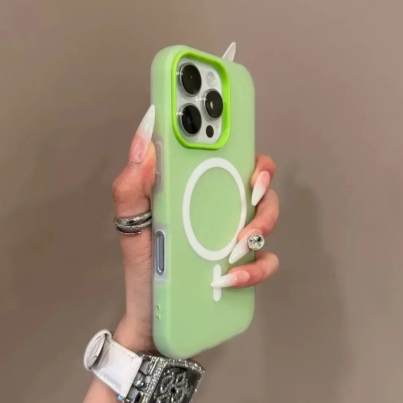 Capa Magnética Capinha Para iPhone 16 15 14 Plus 13 12 Pro Max 2 Em 1 Carga Sem Fio Fosco Silicone em Oferta na Shopee