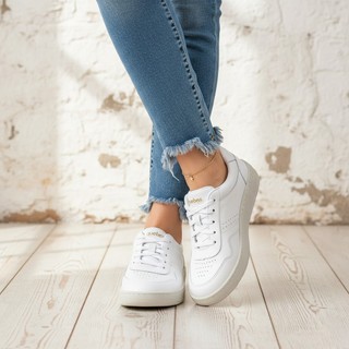 Tênis  Feminino Branco Confórtavel em Couro Legítimo Casual