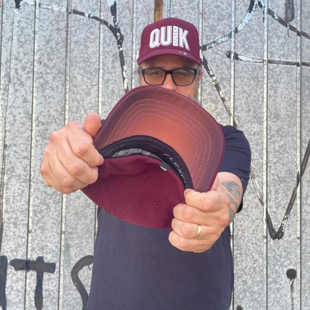 Boné Quiksilver Flexfit Emb Quik Outdoor Red Berry Juvenil P