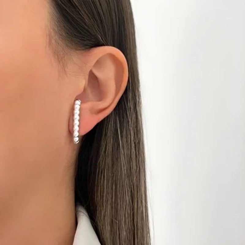 Brinco Bolinhas Lisas em Prata 925 – Joia Minimalista e Clássica
