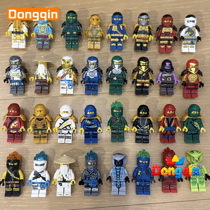 Kit 8 blocos de construção montados para crianças, Mini bonecas, brinquedos de boneca herói, presentes de aniversário