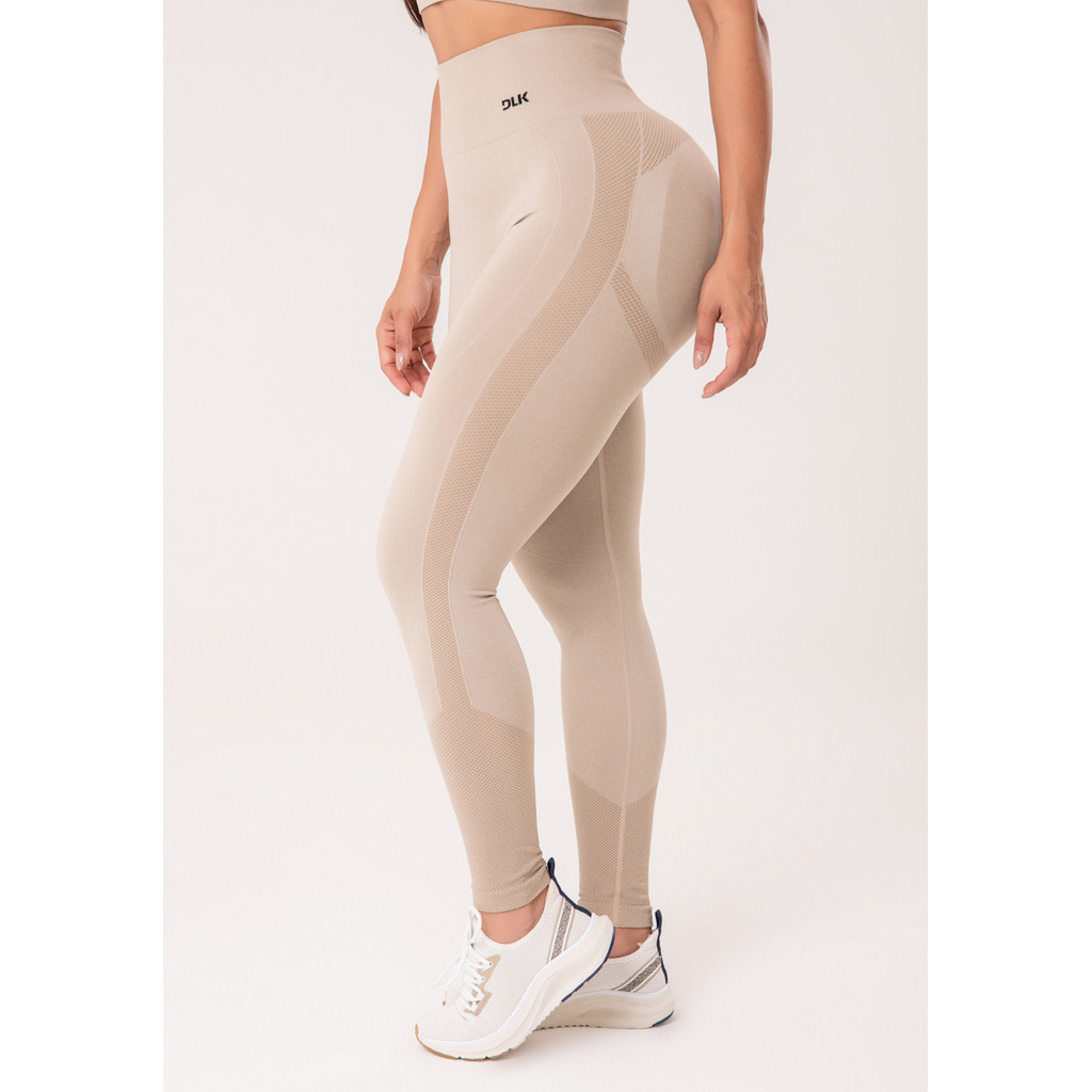 LEGGING FITNESS FEMININA COM DETALHE TEXTURIZADO E MODELA BUMBUM SEAMLESS+ DLK em Oferta na Shopee