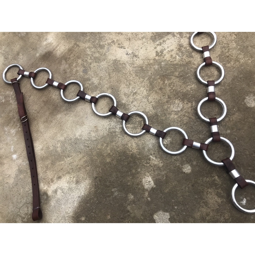 Peiteira Argolada Em Couro Legitimo Tratado Peitoral Leve e Resistente Para Cavalo Fino Acabamento em Oferta na Shopee