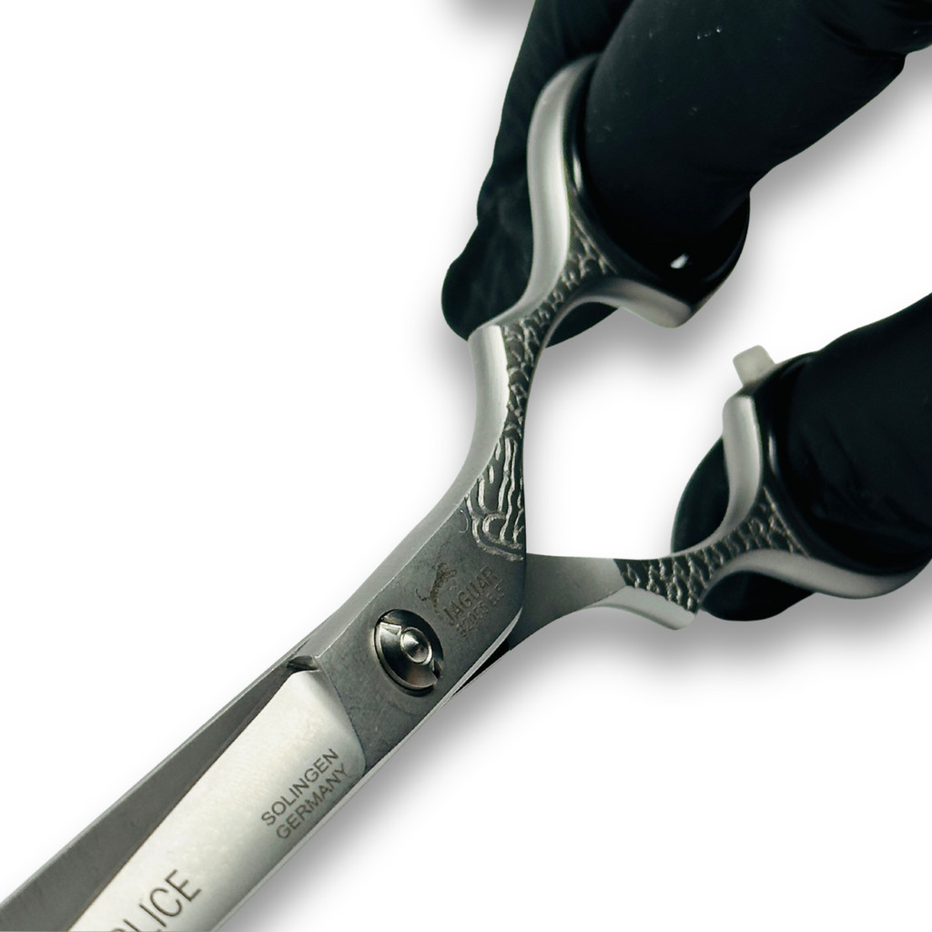 Tesoura Jaguar Profissional 7 Cinza Fio Navalha Ergo Slice Aço Inoxidável Cabelo e Barba Premium