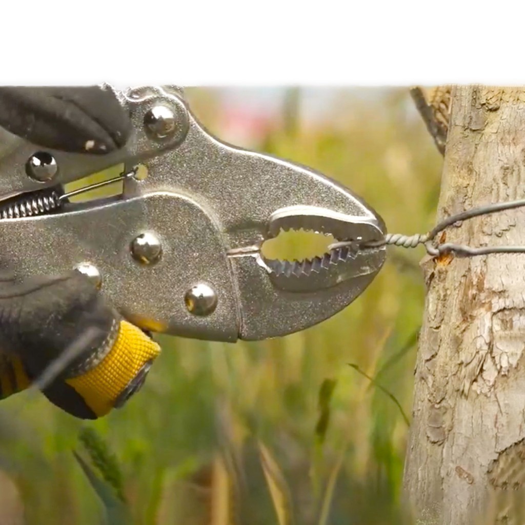 Alicate de Pressão Em Aço Carbono Com Mordente Curvo