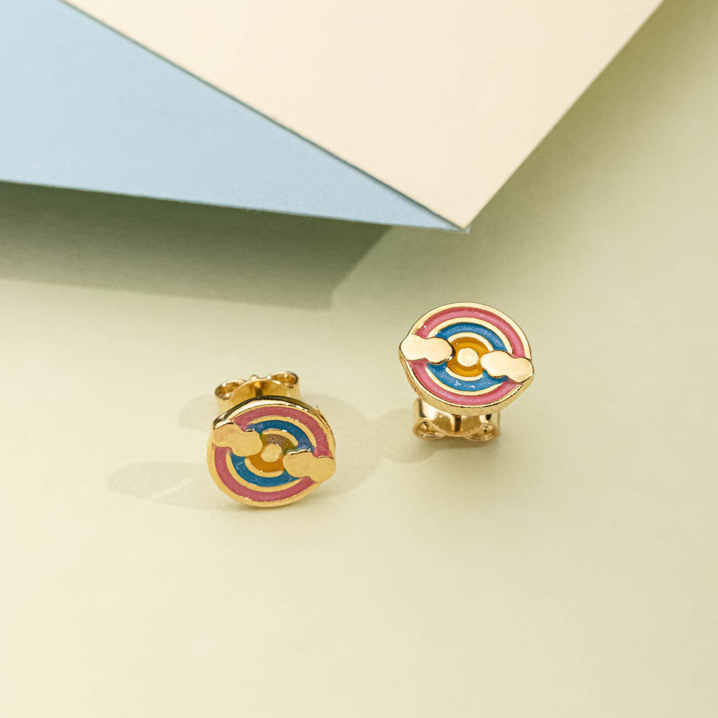 Brinco Infantil Arco Íris e nuvem Semijoia – Brinco Banho Dourado, Antialérgico e Colorido