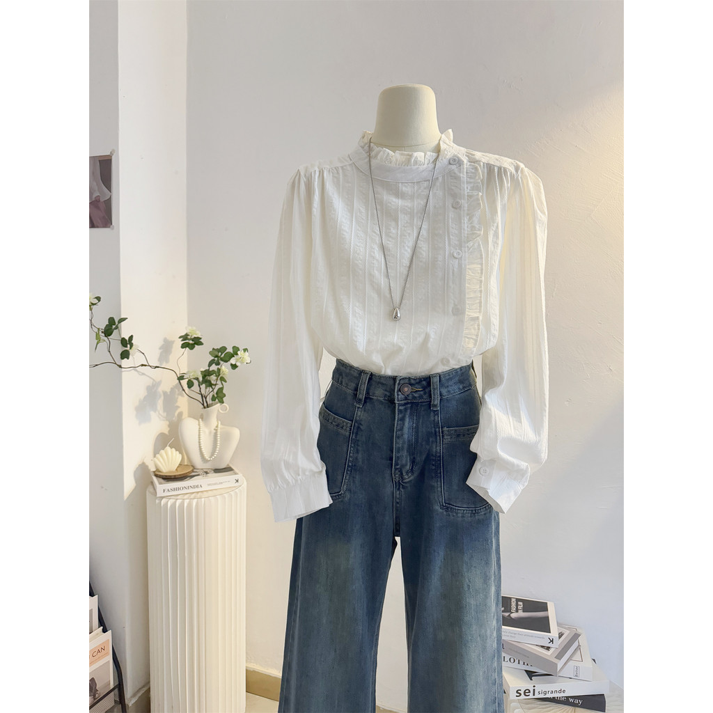 Fungo branco renda gola alta camisa de manga comprida feminina 2025 outono francês Retro elegante camisa interna em cama