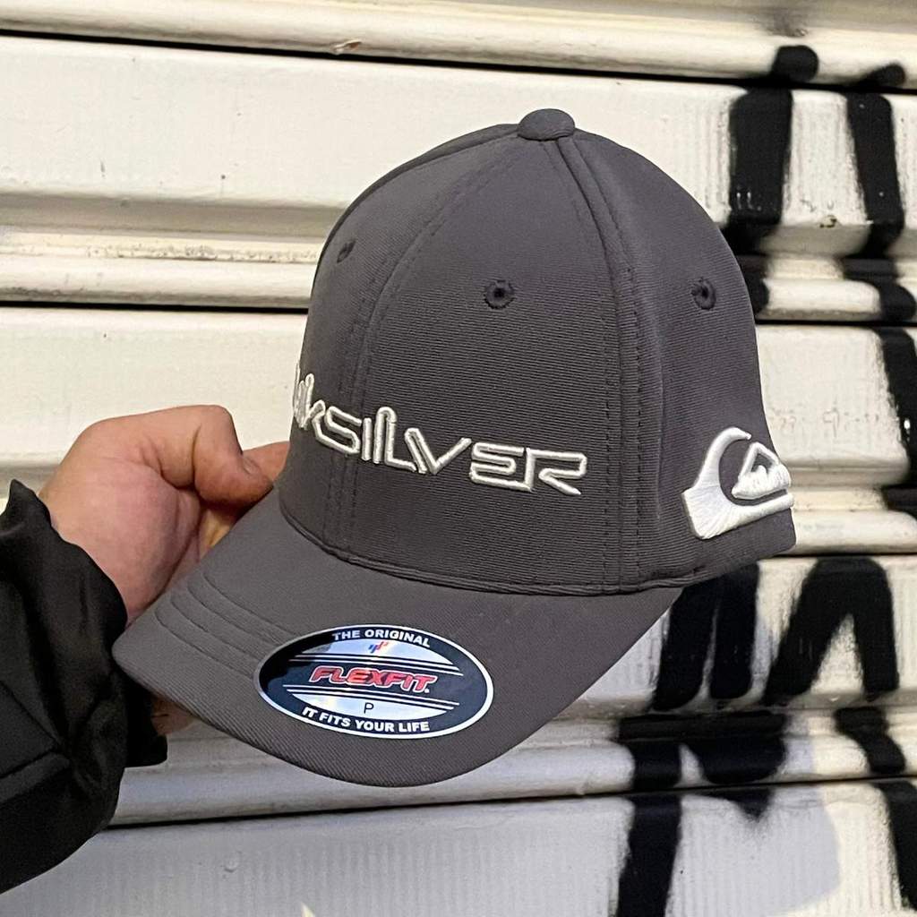 Boné Quiksilver Flexfit Emb Type Heritage Regal Dark Grey P