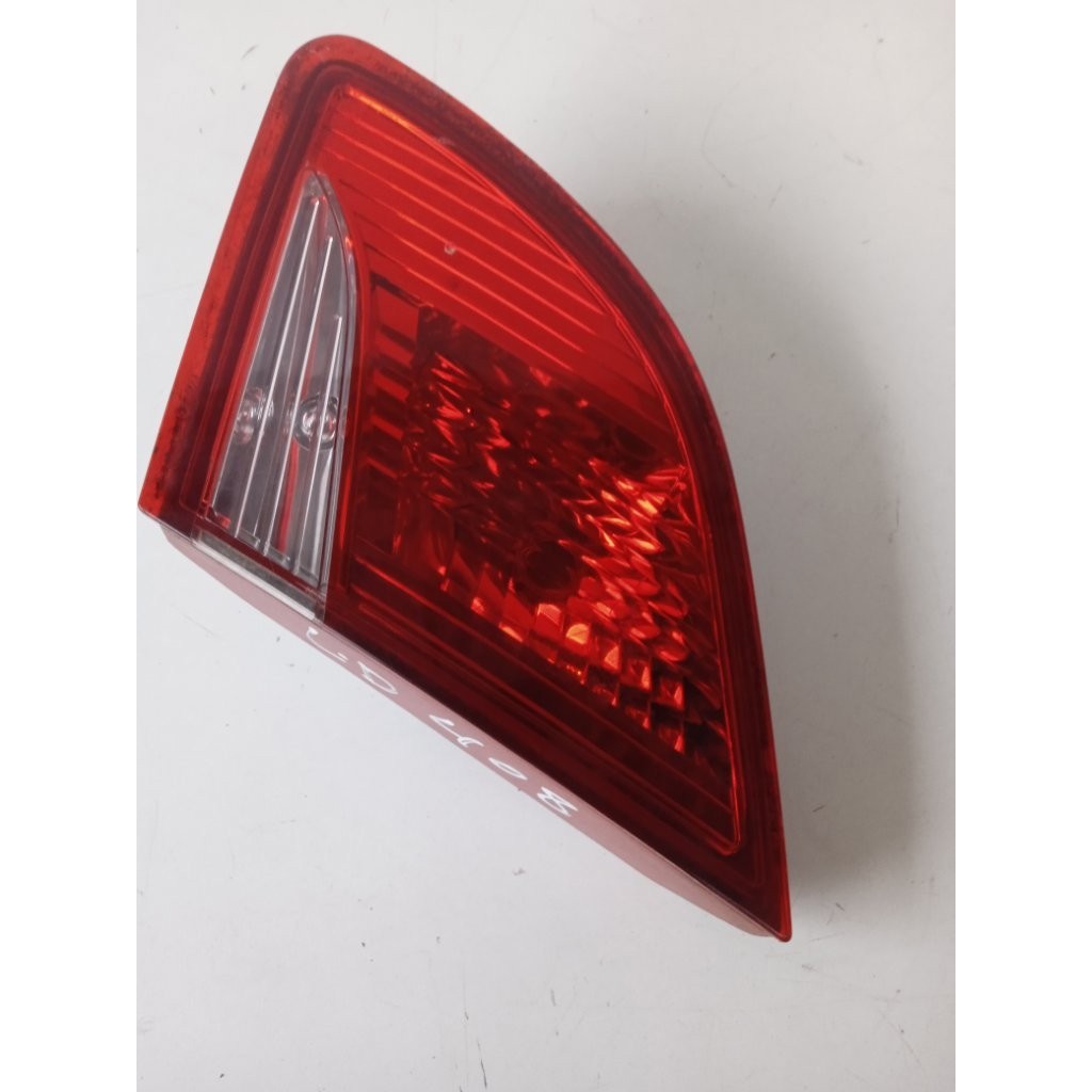 Lanterna Da Tampa Peugeot 408 2013 14 15 Lado Direito 