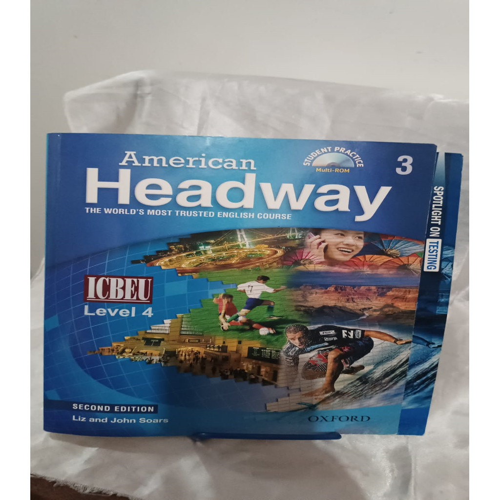 americam headwway leve 4 volume 3 autor liz and jonh