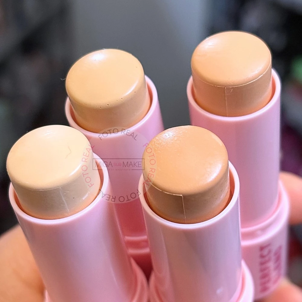 Base em Stick Bastão Cremoso Cobertura Natural Soft Matte e Efeito Aveludado Perfect Blend Ruby Rose