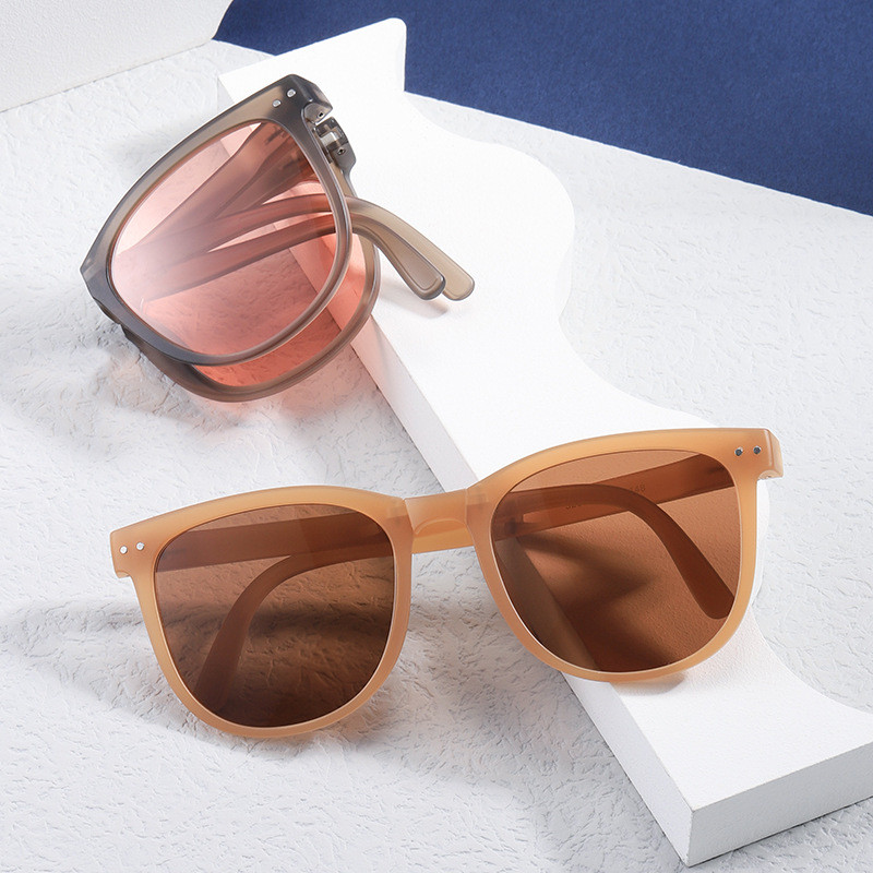 Óculos de Sol Dobráveis de Moda, Óculos de Designer de Marca Feminina, Óculos Ovais, Óculos de Sol Retrô para Mulheres U