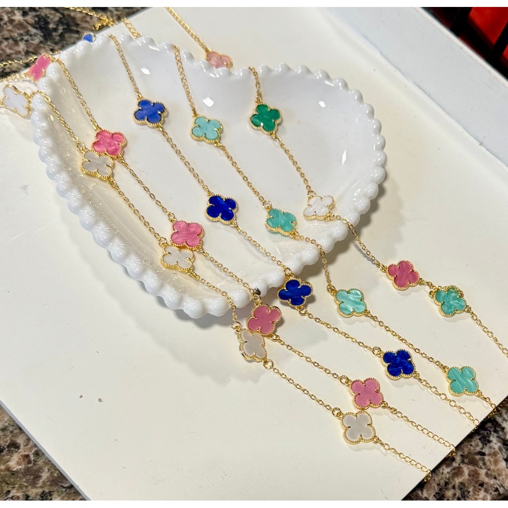 Choker gargantilha de trevo várias cores folheada a ouro 18k