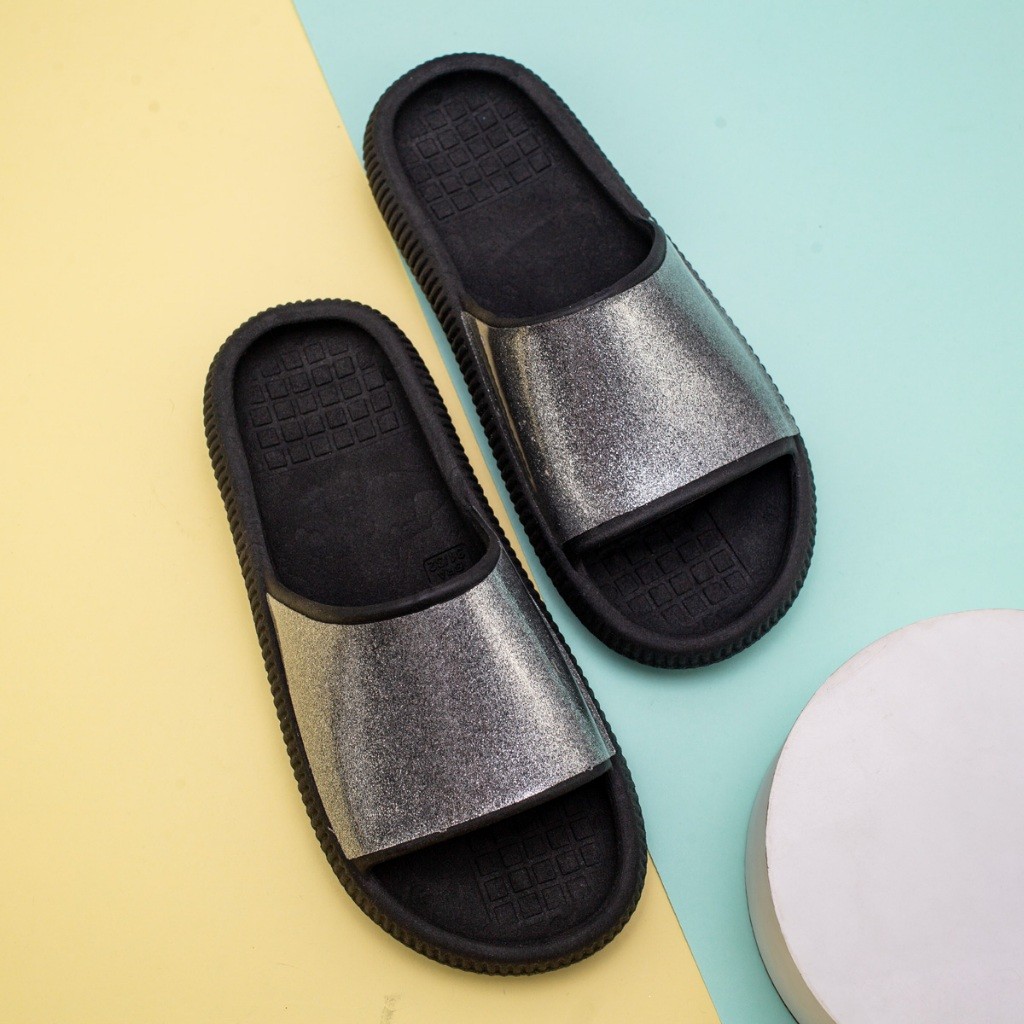 Sandália Chinelo Nuvem Vinil Slide Menina Tendencia Antiderrapante Moda Infantil Verão Promoção