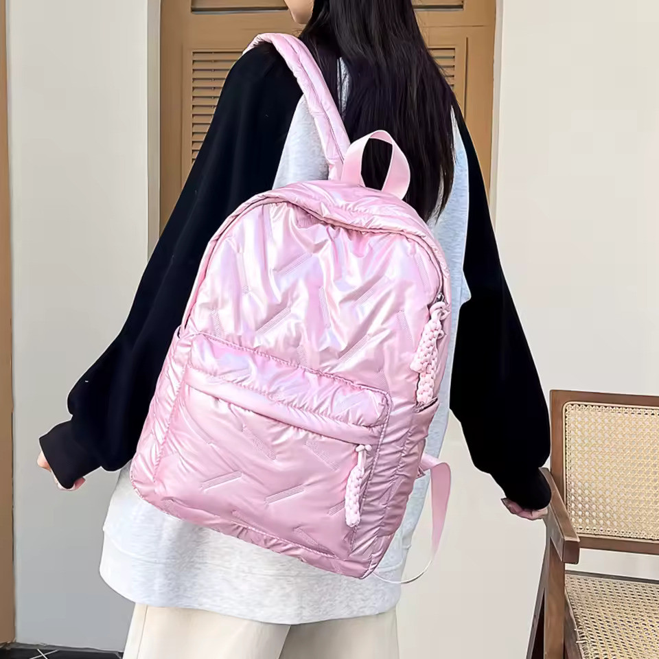 Mochila Feminina Metalizada Puffer Fofa  – Moderna, Leve e Espaçosa e Bonita 5 Cores em Oferta na Shopee