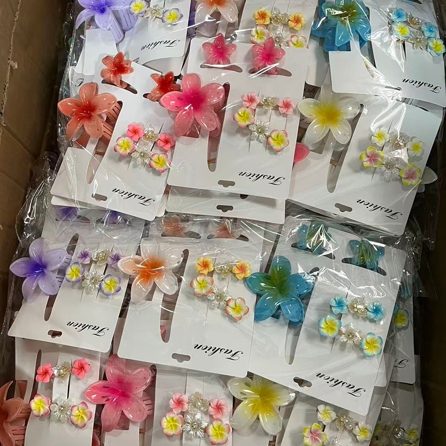 Kit 3 Piranha Garra De Cabelo + 2 Bicos De Pato Com Pérola E Design inovador Pode Notar  A Cor em Oferta na Shopee