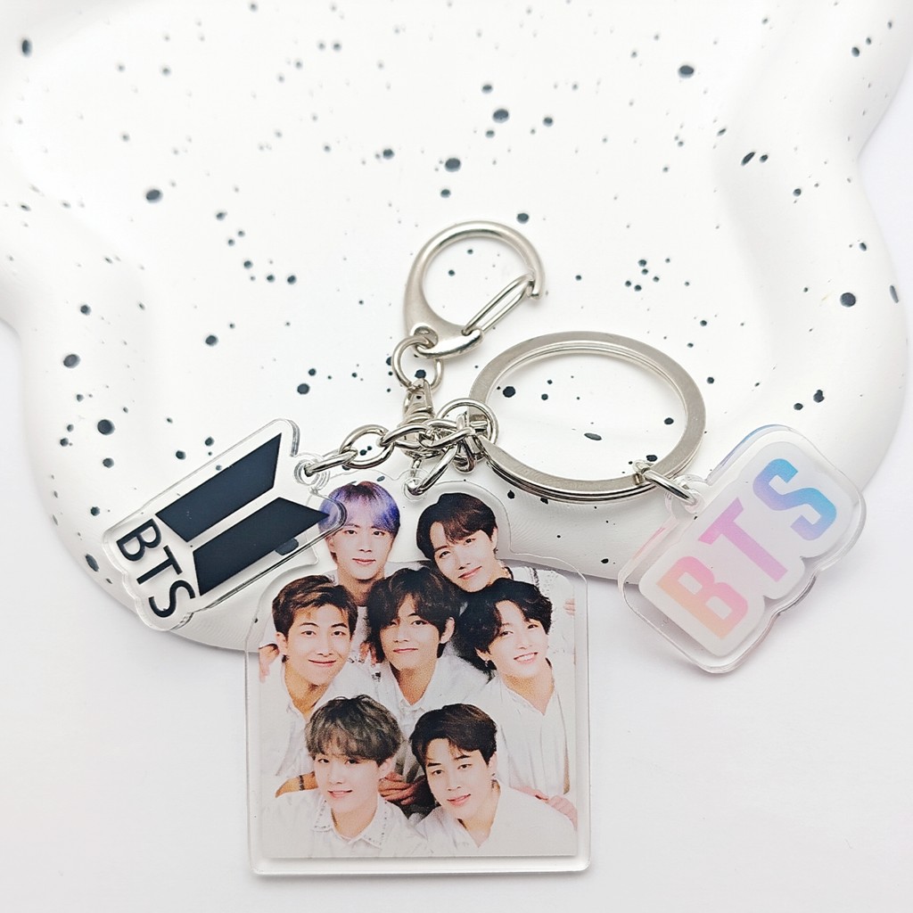 O Pingente De Bolsa De Chaveiro Acrílico Do Grupo KPOP BTS É Fofo em Oferta na Shopee