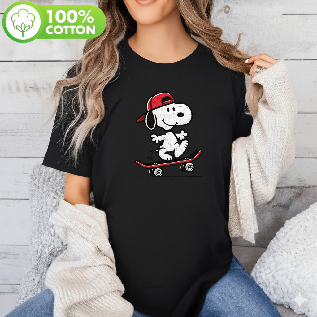 Camiseta Unissex Snoopy Skateboard Icônico Cartoon Personagem Estampada Divertida Estilosa Descolada Casual