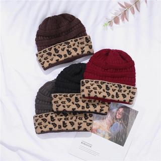 Gorro de inverno para mulheres e homens, gorro de malha para o outono, gorro com padrão de leopardo, gorro de crochê par