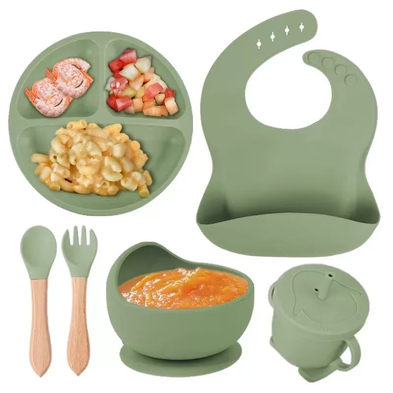 Kit 6 /8 Peças Talheres De Silicone Para Bebês e Crianças  Infantil Com Ventosa
