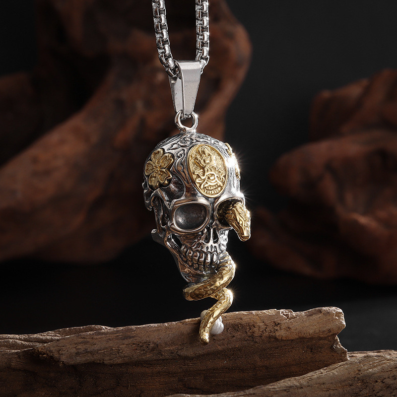 Acessórios de moda Design sentido crânio cobra enrolamento pingente colar exclusivo estilo coreano na moda escuro Hip-Ho