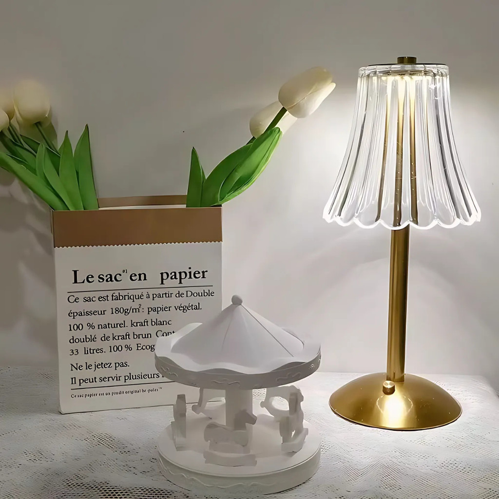 Luminária de Mesa Abajur LED Toque Sensor 3 Cores Sem Fio Seda Quarto 110/220v