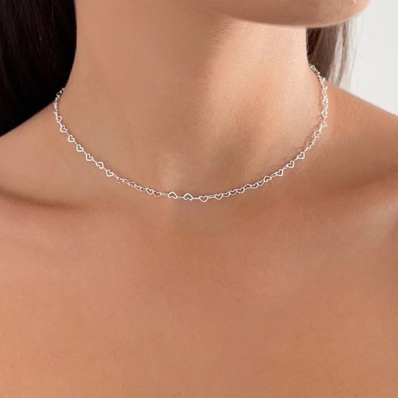 Choker Corações Elo Vazados em Estilo Minimalista, Banhado a Ouro 18K e Prata 925, Delicada e Brilhant