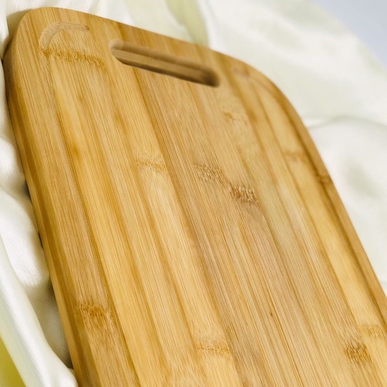 1 Tábua Carne De Bambu Para Corte Churrasco Legumes Com Pegador 34 x 24 x 1,8 cm