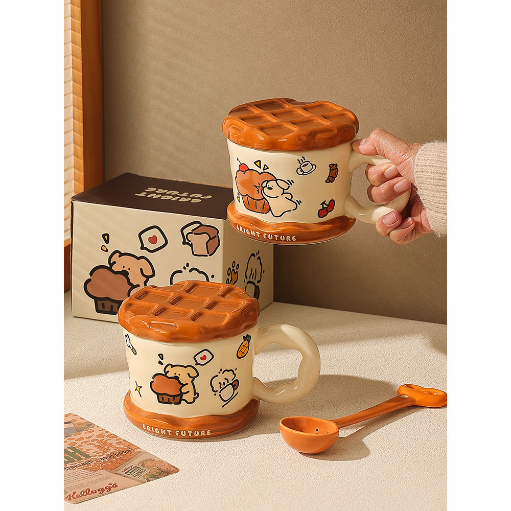 Caneca bonita copo de água de cerâmica senhoras copo de café de alto valor Design nicho copo de café da manhã doméstico