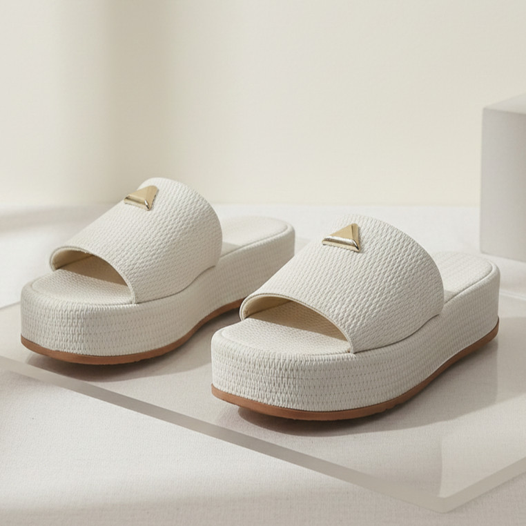 Sandália Feminina Tamanco Flat Plataforma Flatform Confortável Alto Premium Off-white em Oferta na Shopee