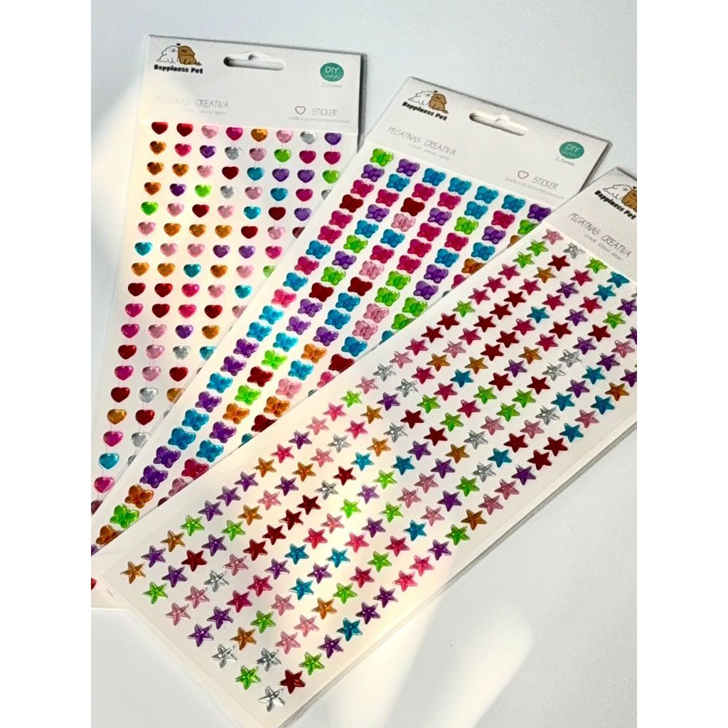 Adesivos 3D de strass para animais de estimação – estrelas coloridas, borboletas e corações.