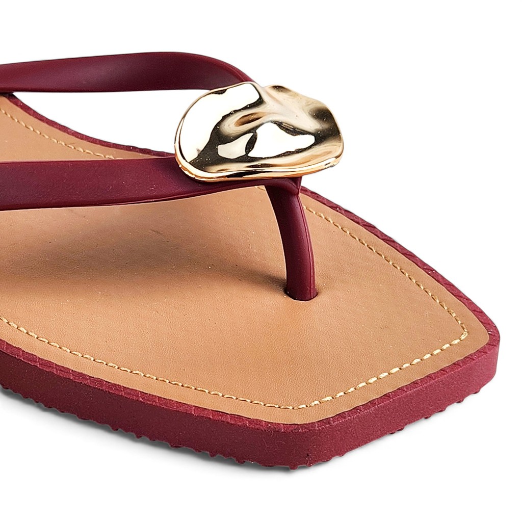 Chinelo Feminino Tendência Com Detalhe Concha Elegante Solado Antiderrapante