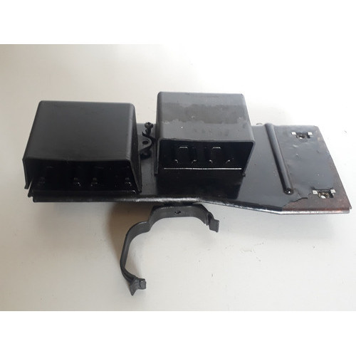 Suporte Do Rele Alfa Romeo 164 3.0 V6 92