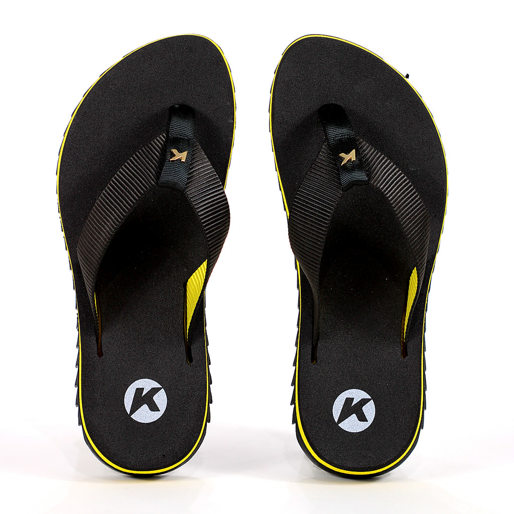 Chinelo Kenner Kyra Preto e Amarelo - Feminino