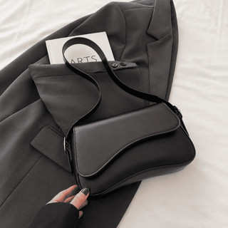 Bolsa Feminina de Ombro Estilo Baguete Blogueira Gringa Novidade