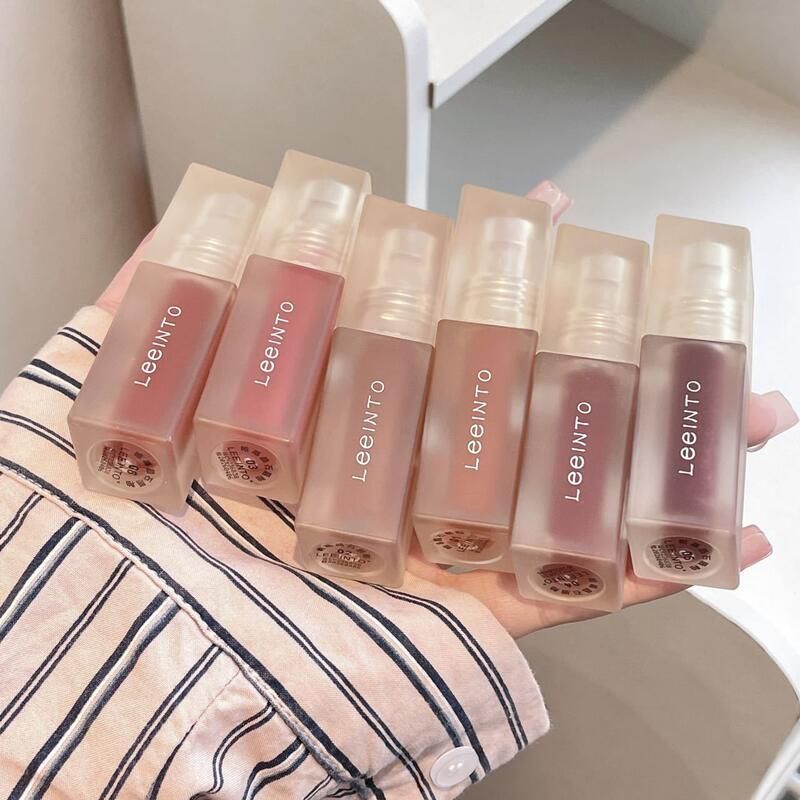 Leeento cortina de cristal esmalte labial fosco veludo cor renderização Natural cor Nude fácil cor lama labial atacado