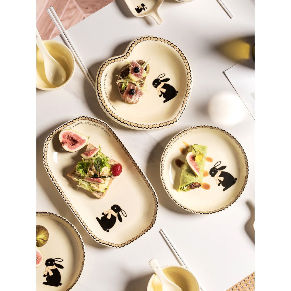 Prato de cerâmica estilo creme, prato doméstico 2026, novo estilo, utensílios de mesa de alto valor, bife de café da man