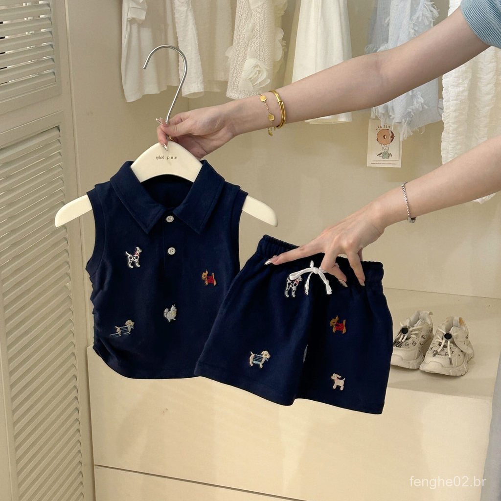 Novo conjunto estiloso de verão para meninas, conjunto de duas peças com top tipo colete de gola polo e saia no estilo u