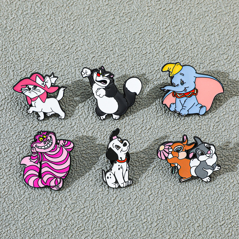 Broche de metal animado e fofo, broche de metal personalizado do Dumbo e da Marie, acessório versátil para mochilas e ro